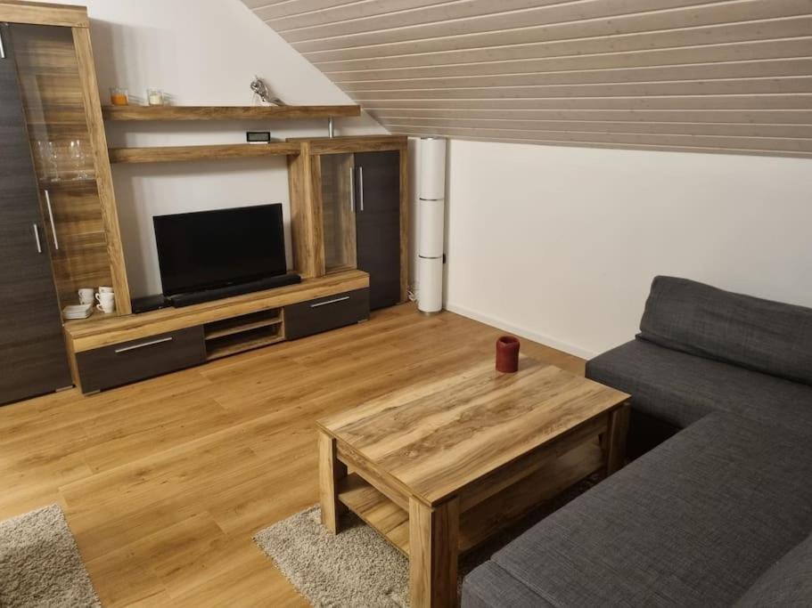 Gemuetliche Wohnung Am Waldrand Thierhaupten Buitenkant foto