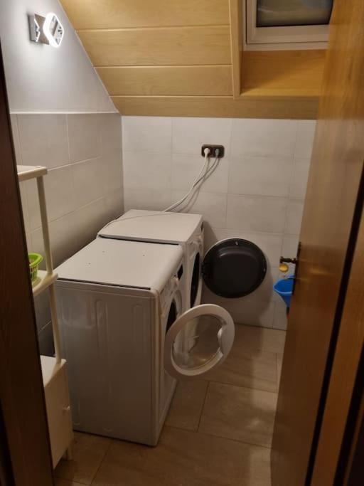 Gemuetliche Wohnung Am Waldrand Thierhaupten Buitenkant foto